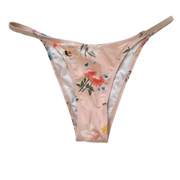 Cupshe Floral Bikini with Ruffle Details Large top and boring floral NWOT - Picture 4 of 11